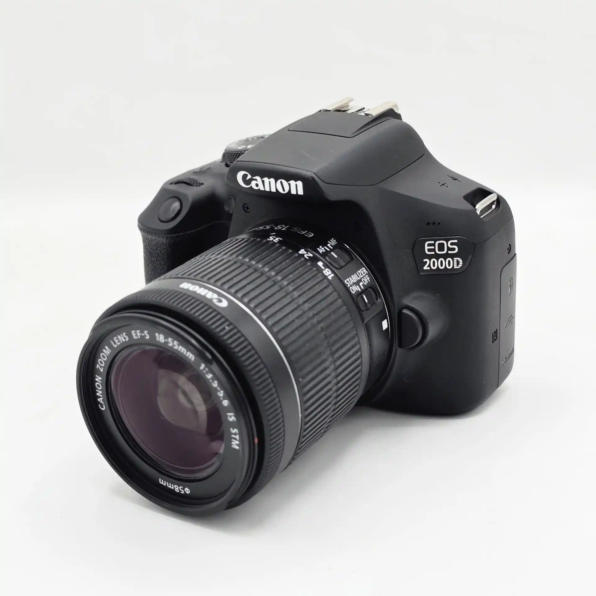 دوربین کانن | Canon 2000D+18-55mm در حد دست دو